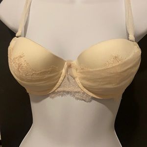 New cream 32D bra